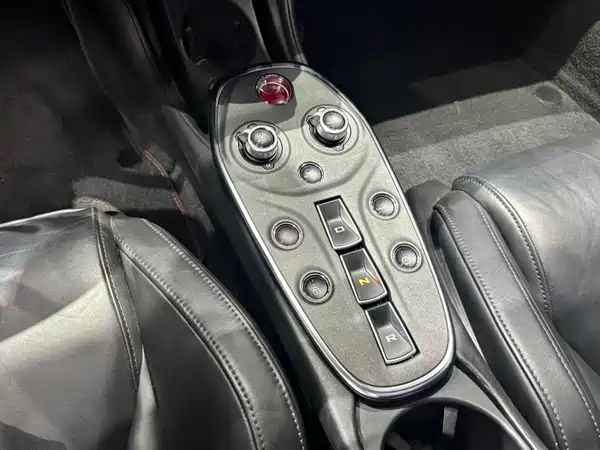 McLaren GT 2019