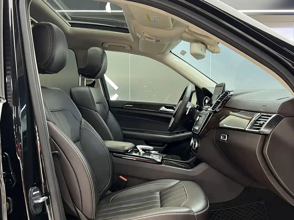 Mercedes-Benz GLS 2019 — фото 24