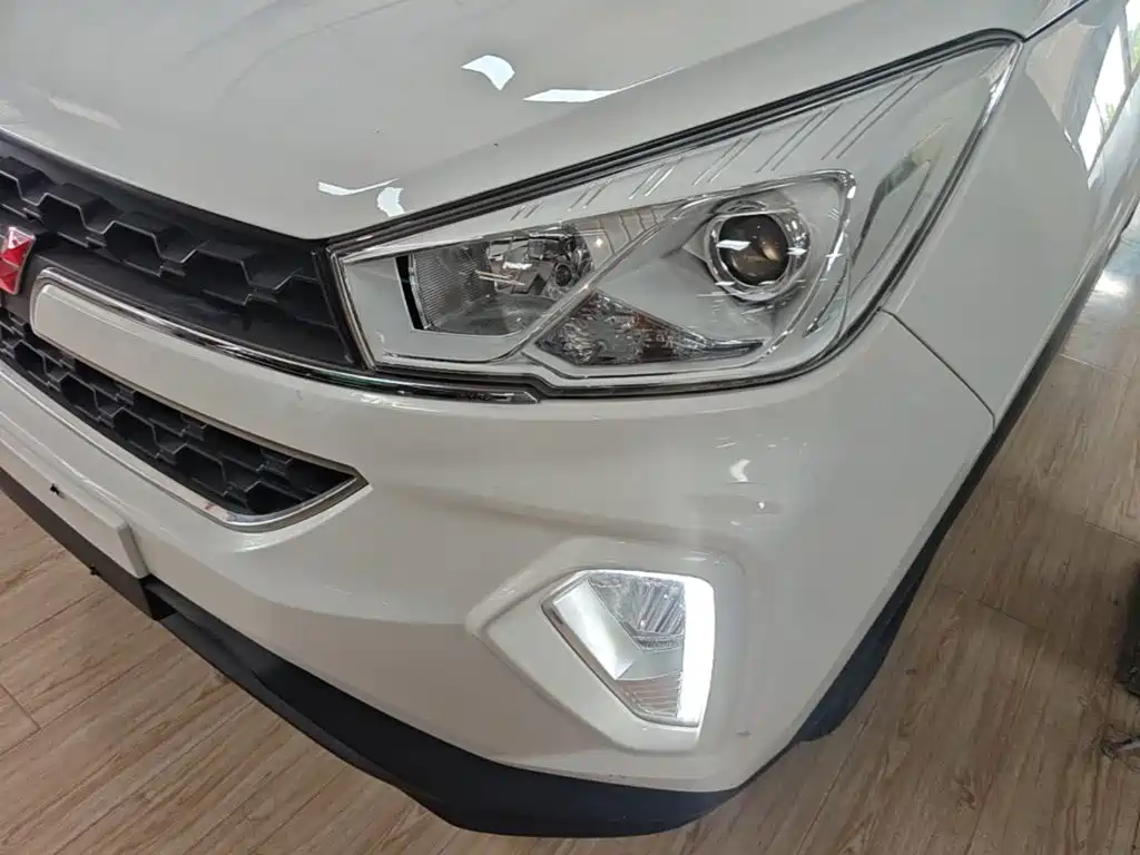 Wuling Hongguang S3 2017 — фото 24
