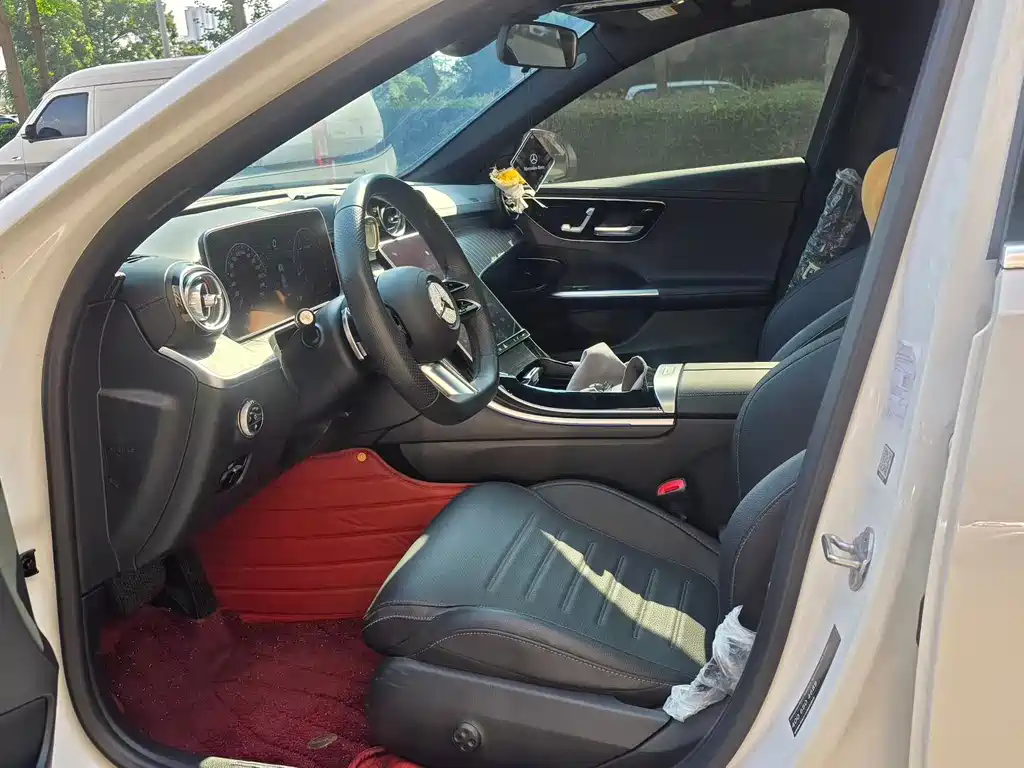 Mercedes-Benz C-Class 2023