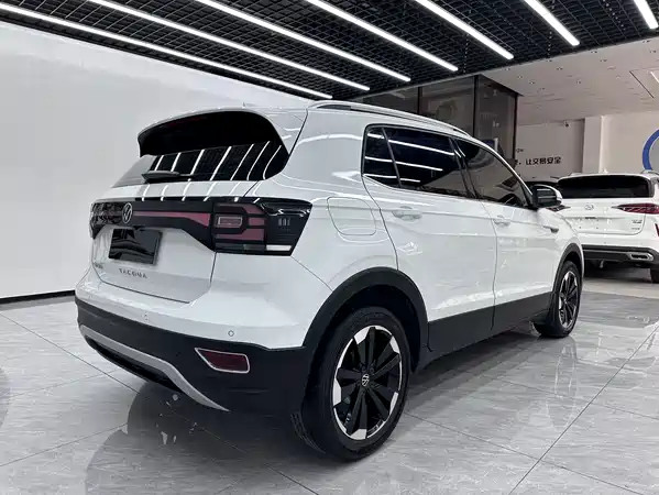Volkswagen Tacqua 2021