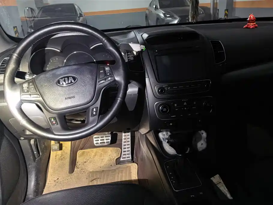 Kia Sorento 2013 — фото 12
