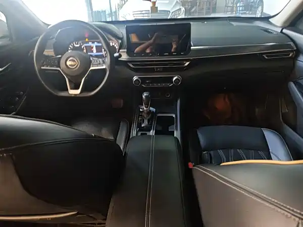 Nissan Teana 2023