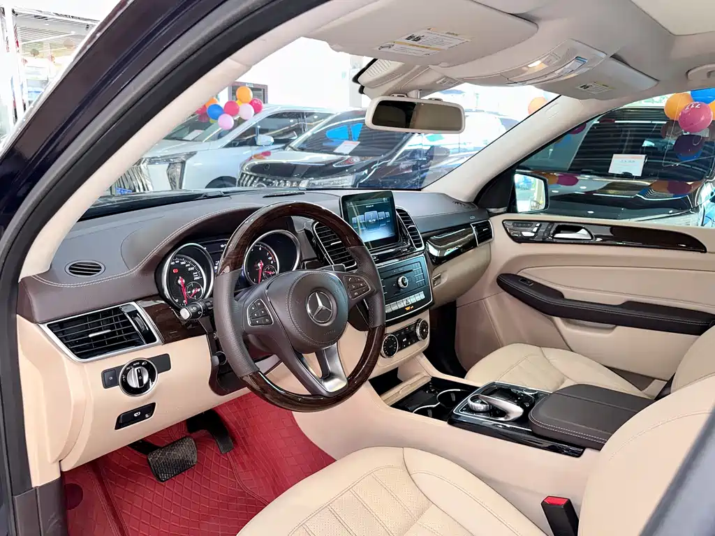 Mercedes-Benz GLS 2018 — фото 7