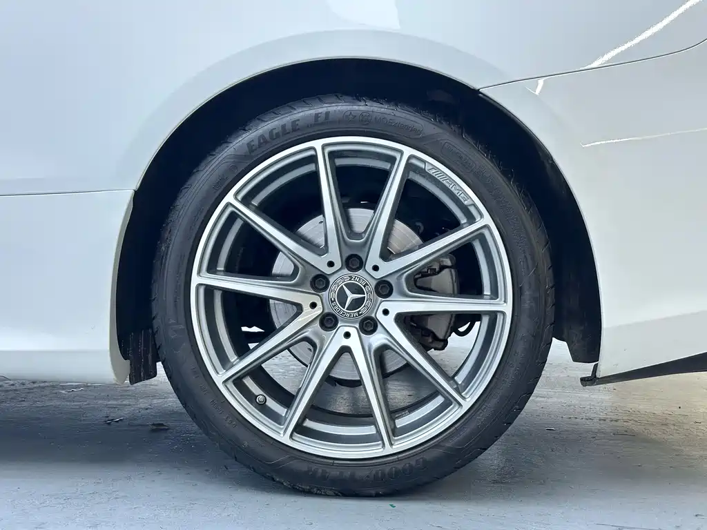 Mercedes-Benz E-Class 2023 — фото 16