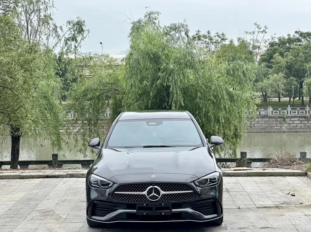 Mercedes-Benz C-Class 2021