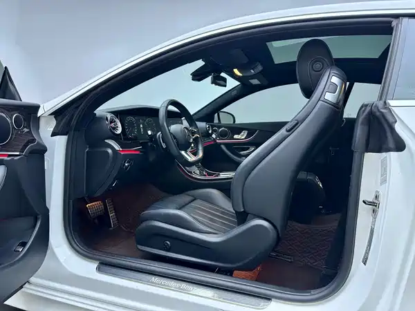 Mercedes-Benz E-Class 2023