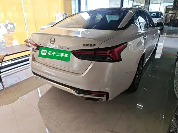 Nissan Teana 2023