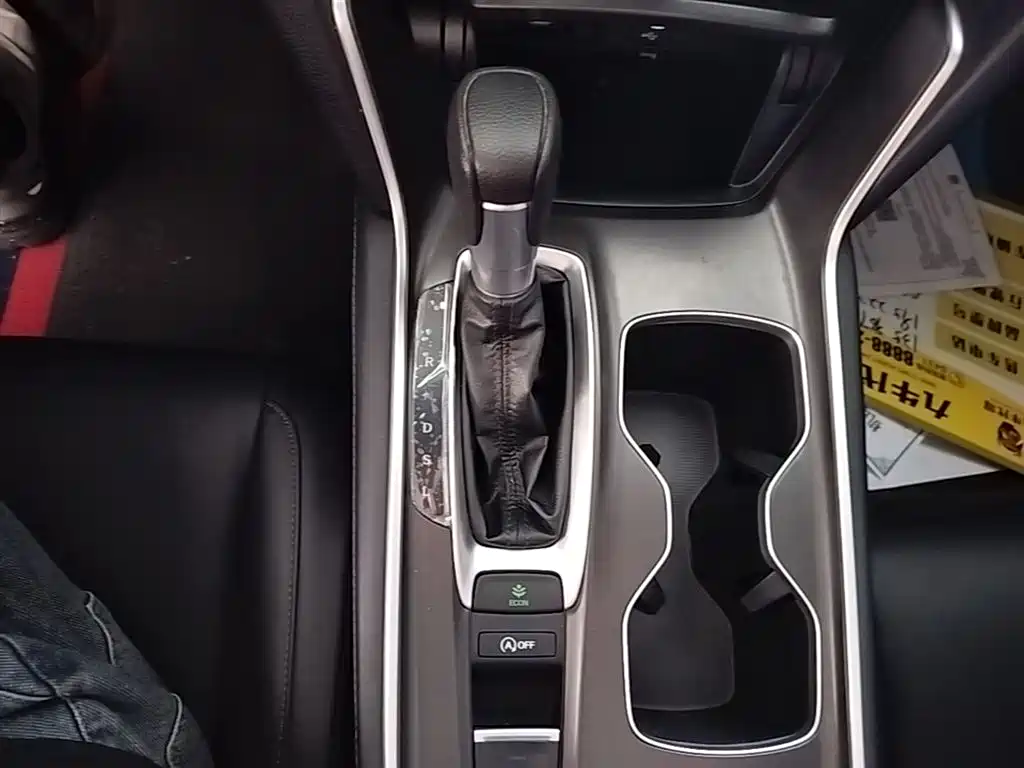 Honda Accord 2019 — фото 14