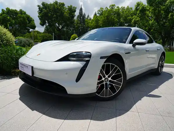 Porsche Taycan 2020