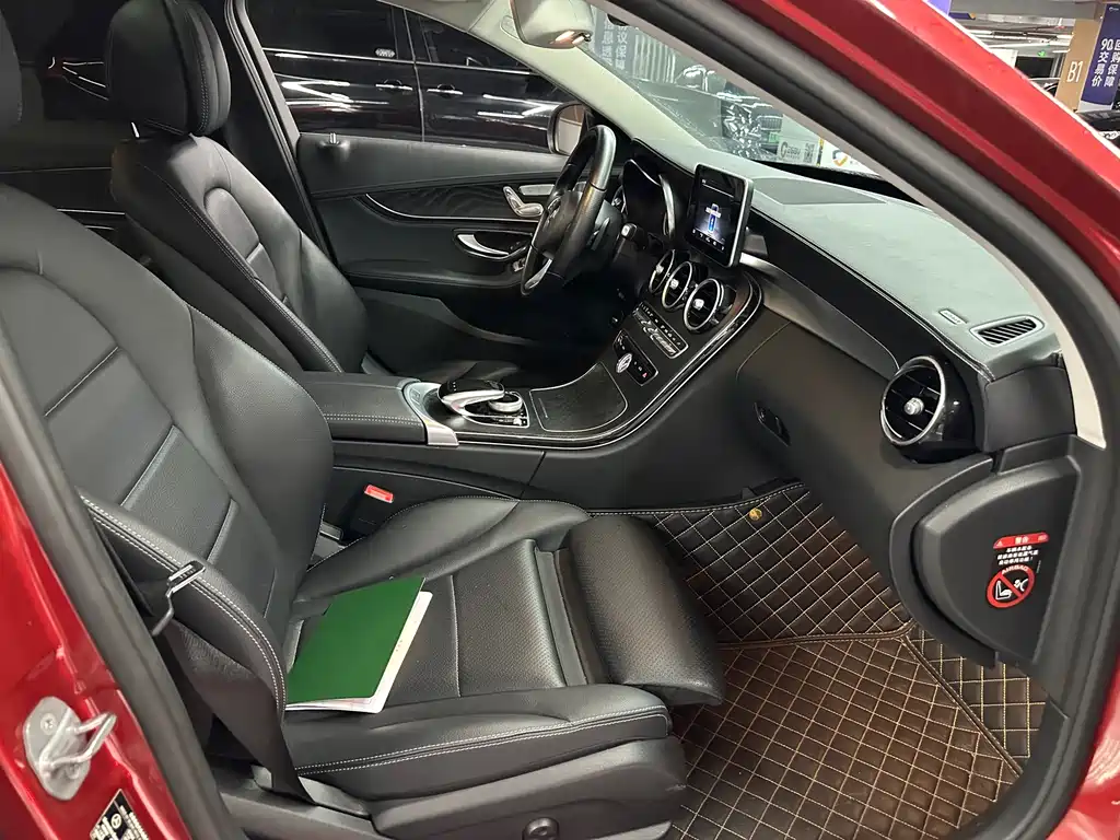 Mercedes-Benz C-Class 2018 — фото 14