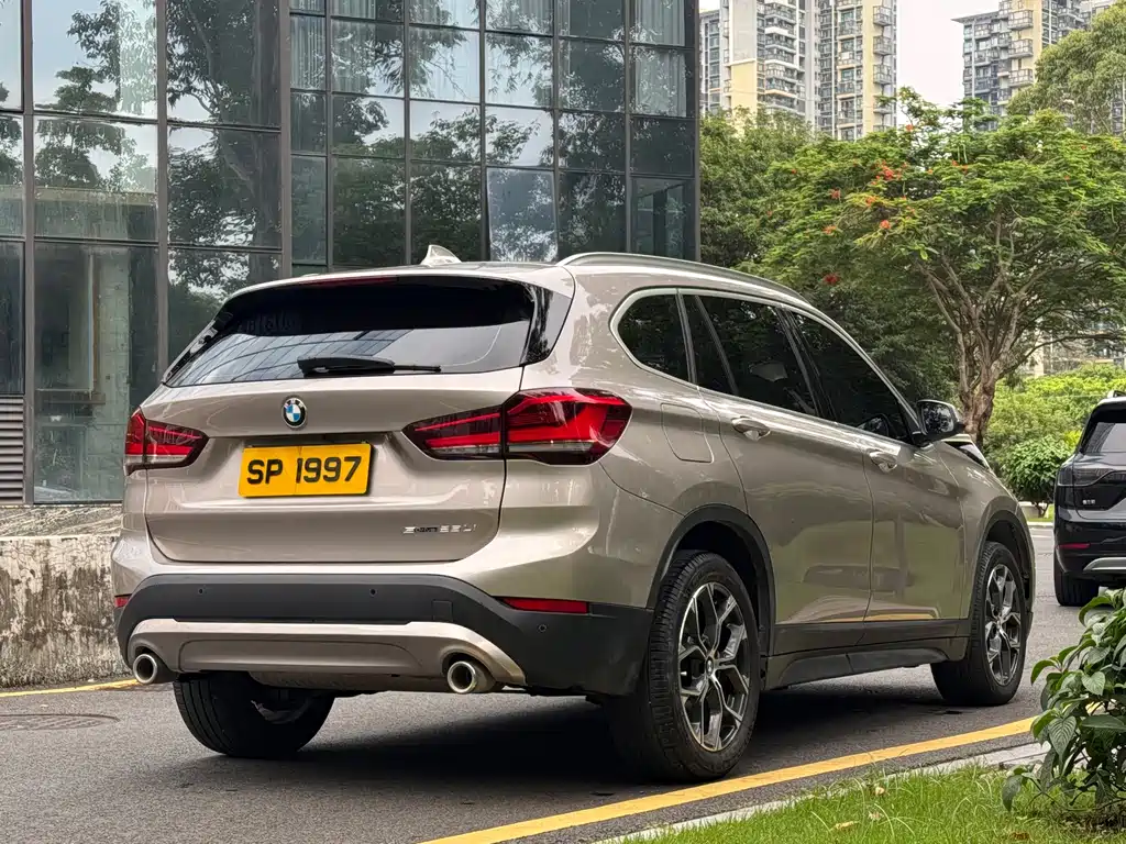 BMW X1 2022 — фото 5