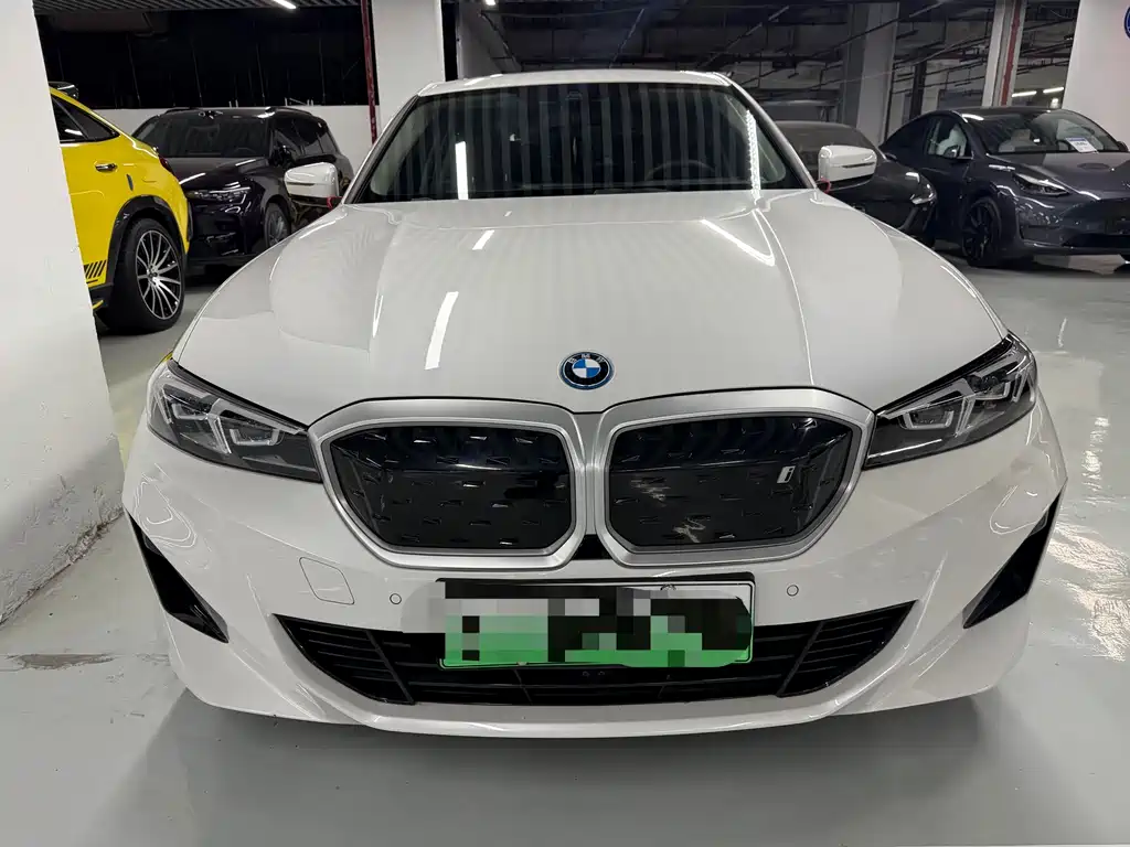 BMW i3 2024