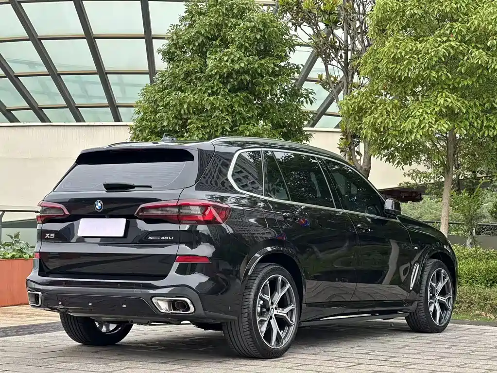 BMW X5 2023