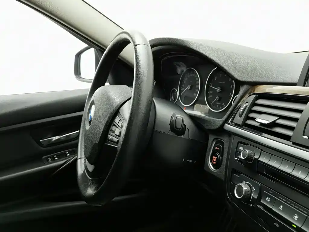 BMW 3 Series 2013 — фото 22
