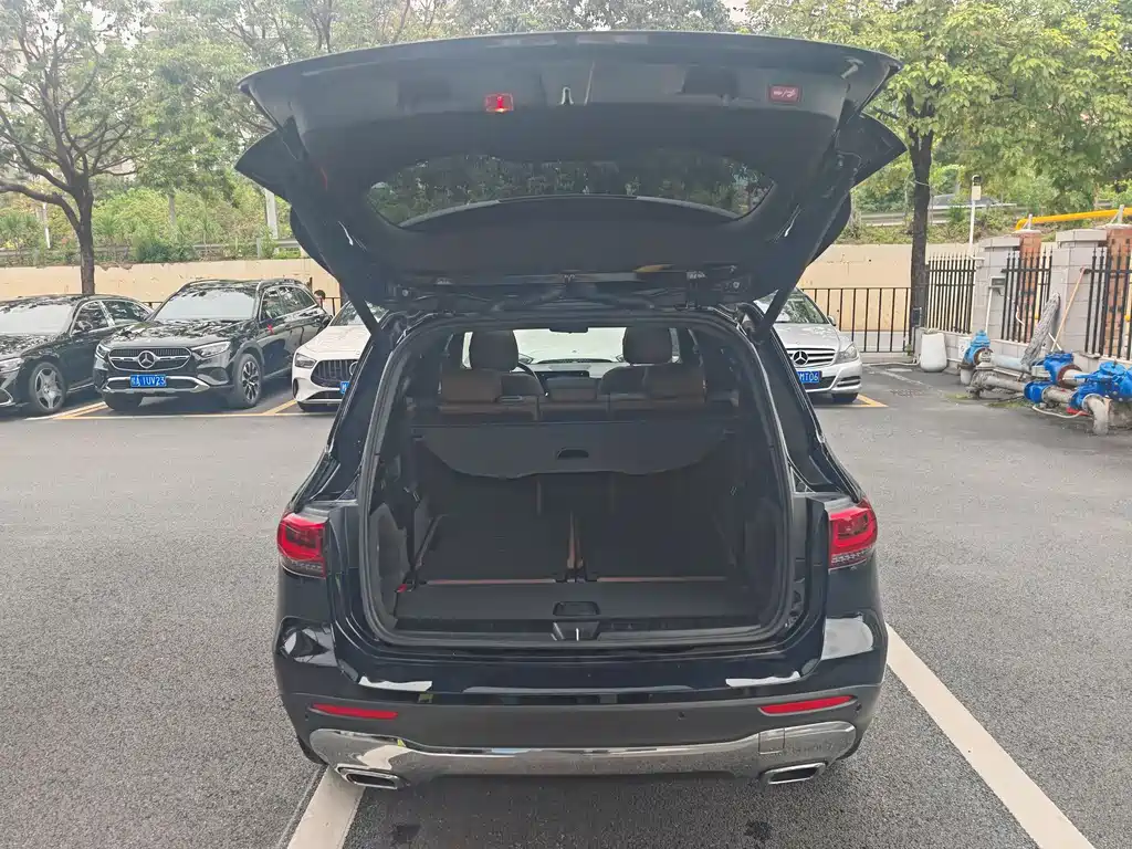 Mercedes-Benz GLB 2023 — фото 17