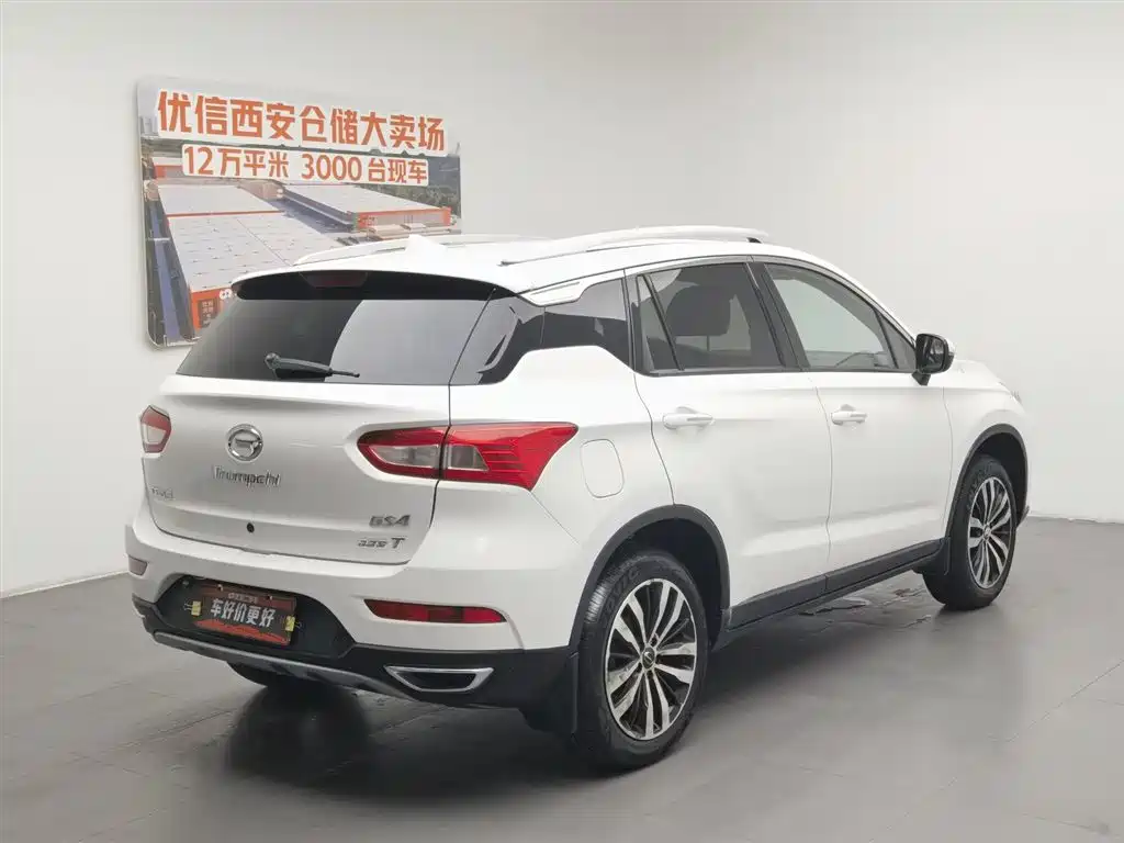 GAC Motor Trumpchi GS4 2016 — фото 2