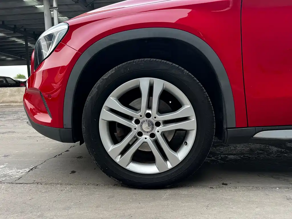 Mercedes-Benz GLA 2015 — фото 16