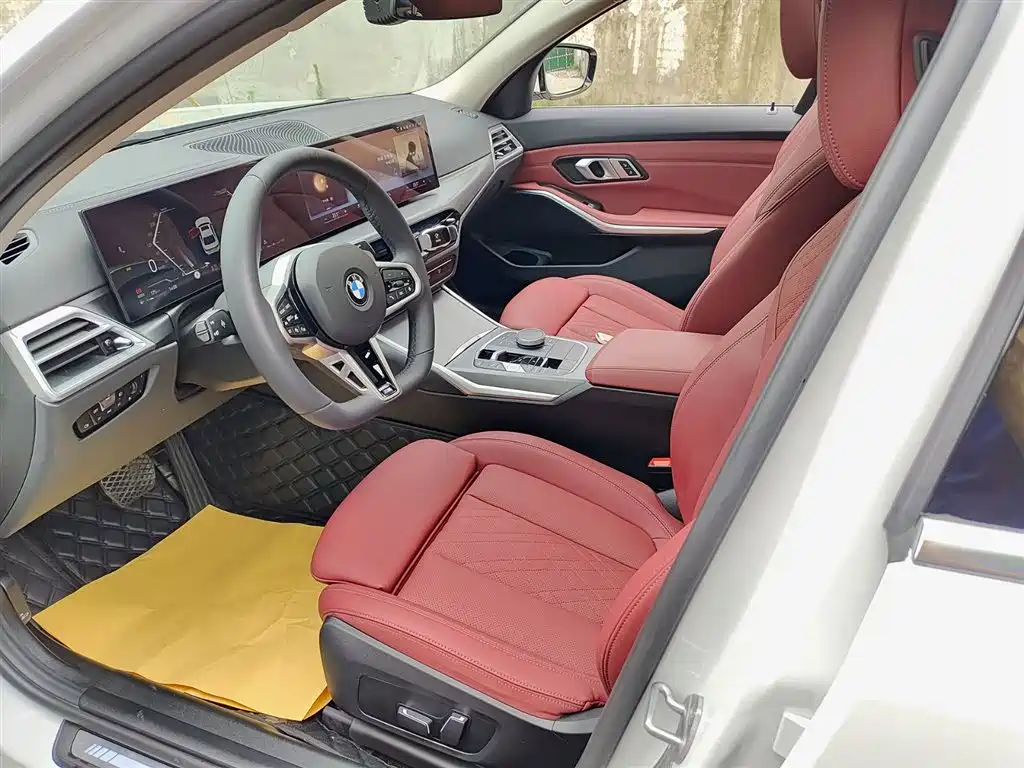 BMW 3 Series 2025