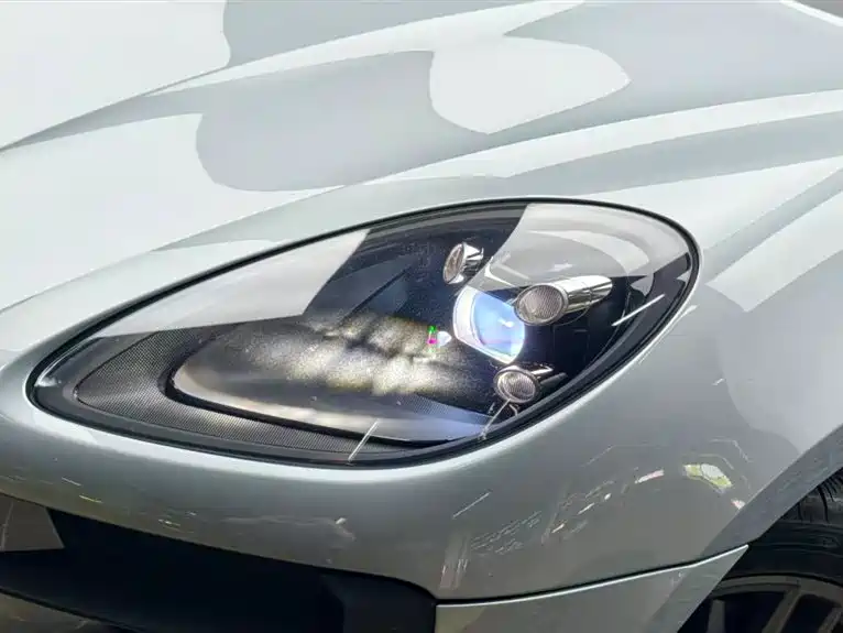 Porsche Macan 2020