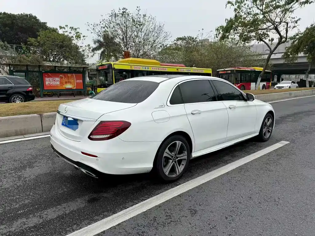 Mercedes-Benz E-Class 2020 — фото 3