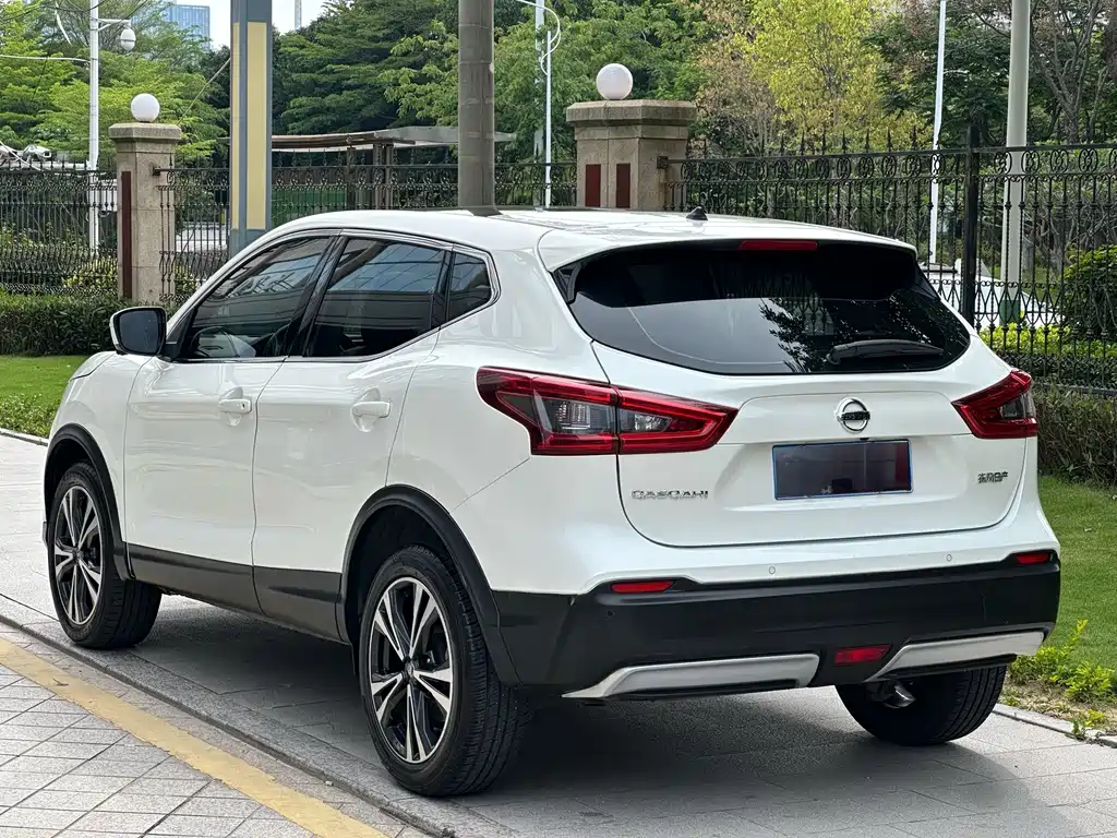Nissan Qashqai 2021 — фото 12