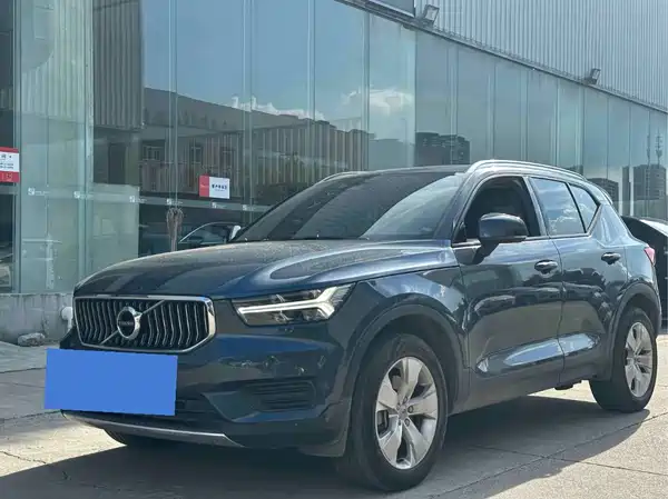 Volvo XC40 2021