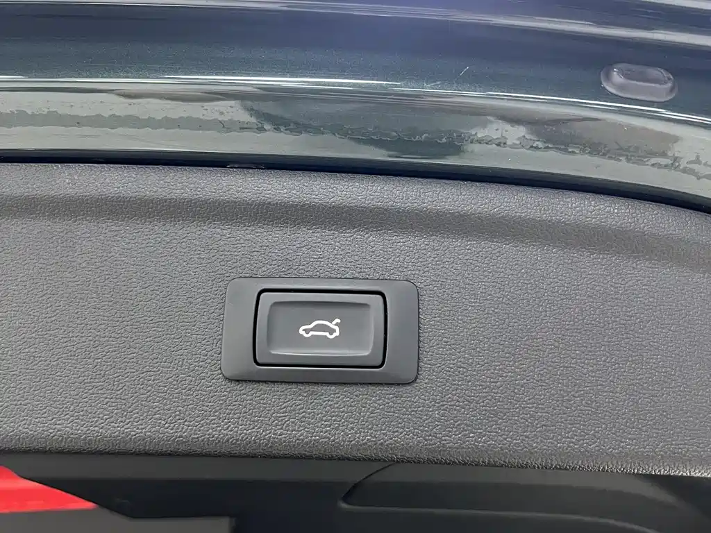 Audi A3 2023 — фото 19