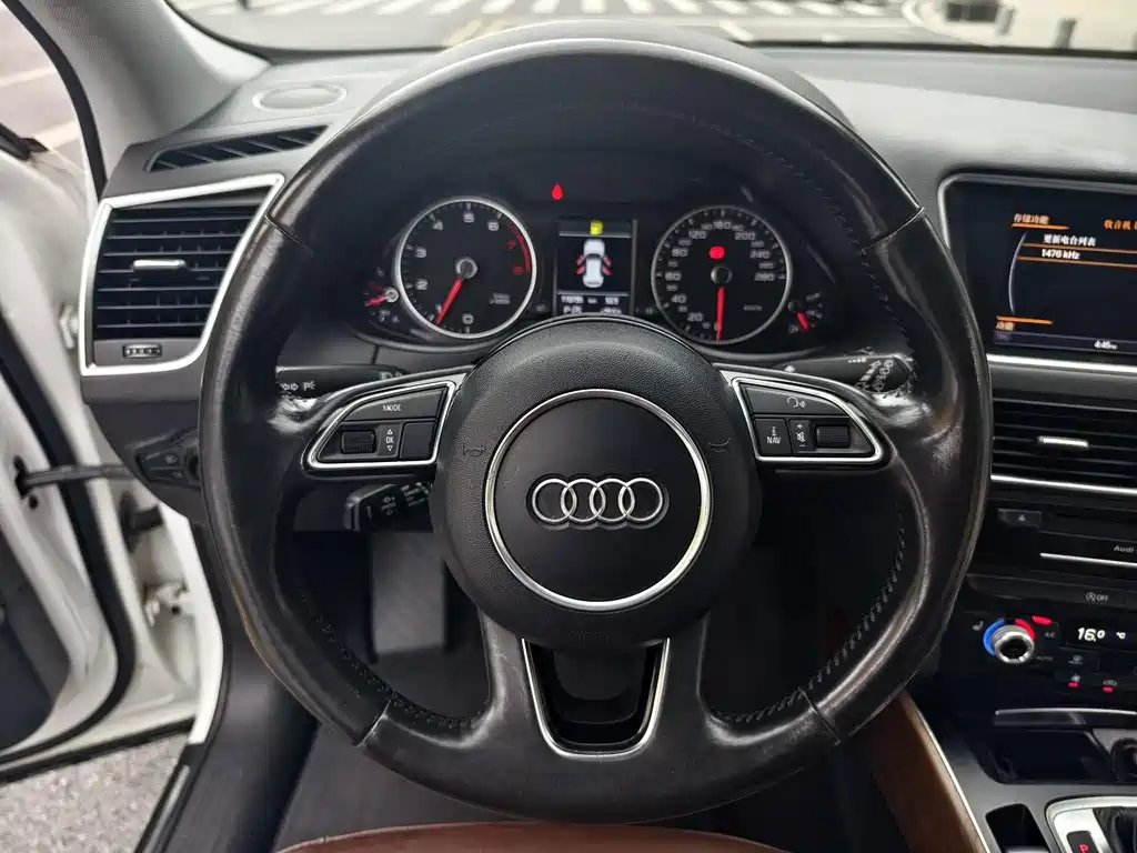 Audi Q5 2015 — фото 8