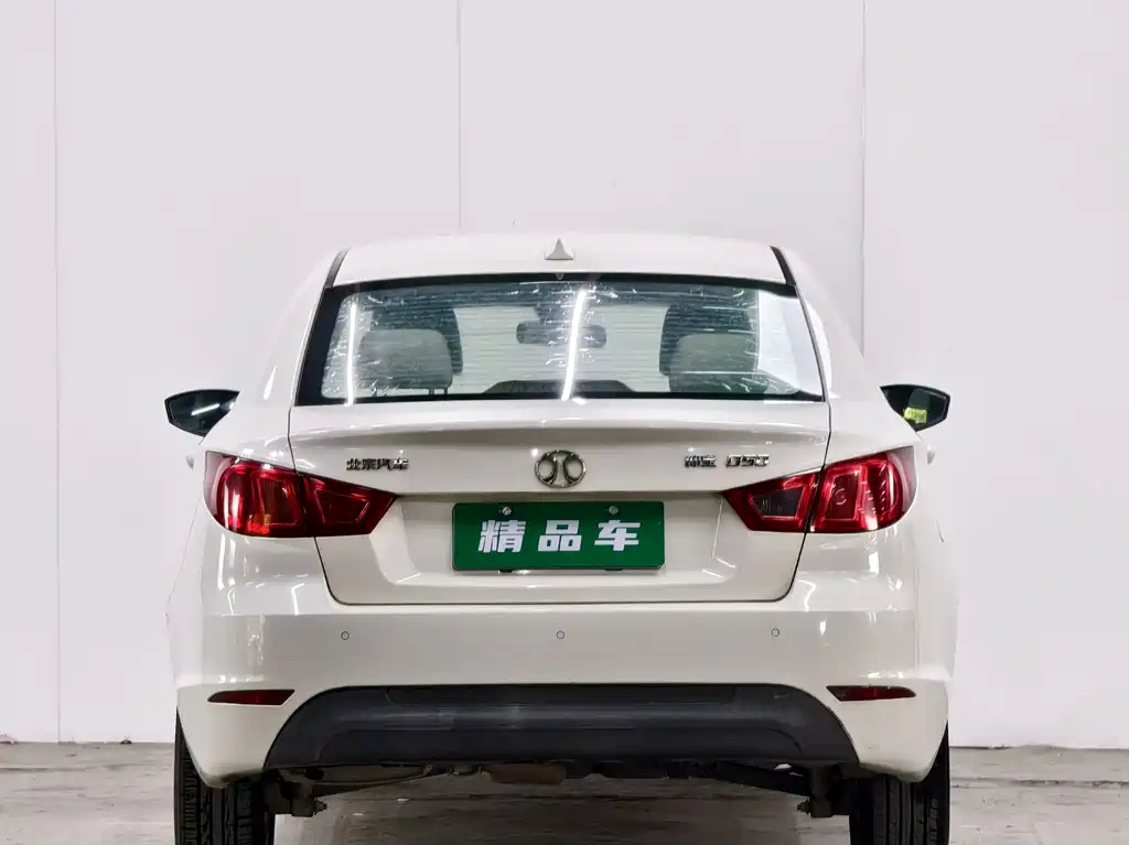 BAIC Senova D50 2015 — фото 5