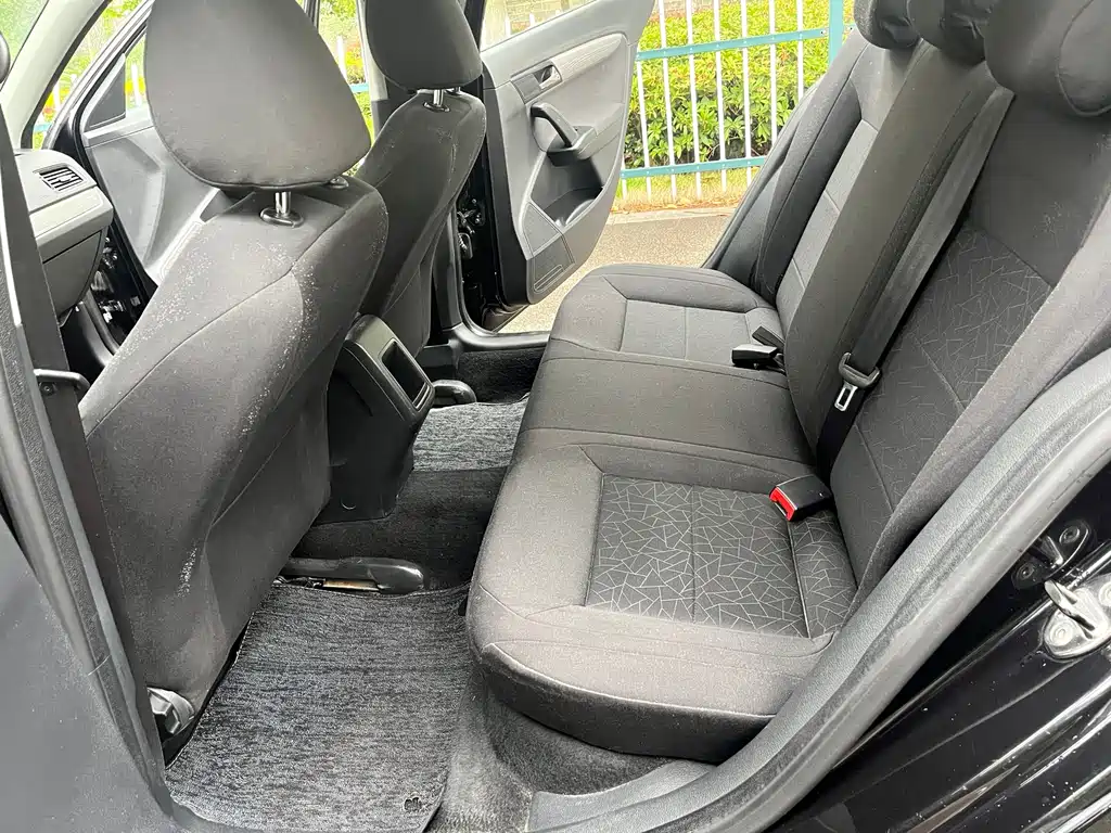 Volkswagen Lavida 2014