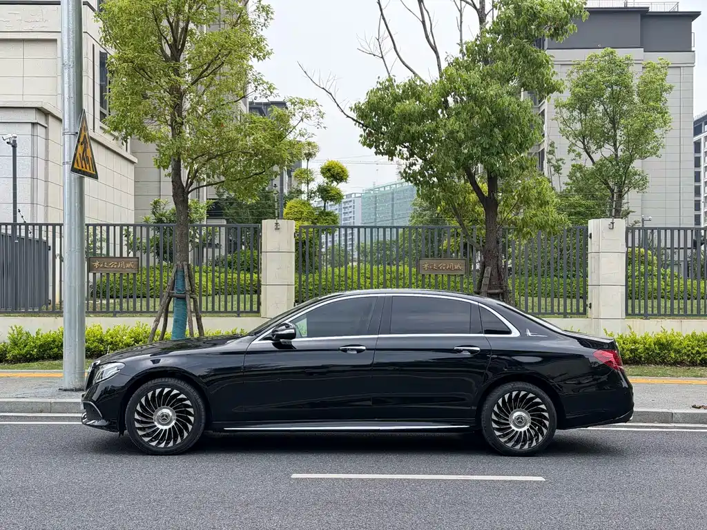 Mercedes-Benz E-Class 2017