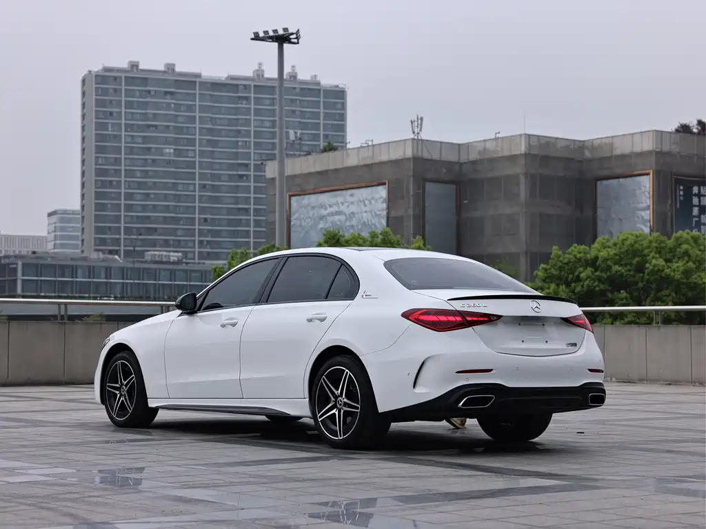 Mercedes-Benz C-Class 2023 — фото 6