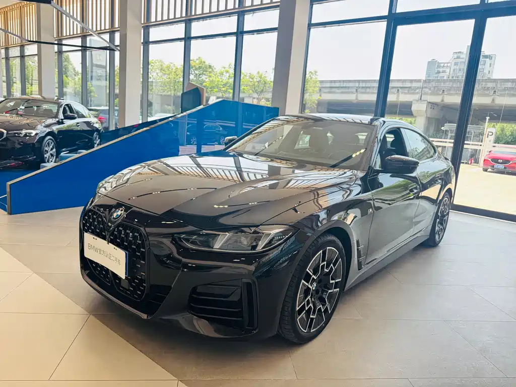 BMW 4 Series 2025