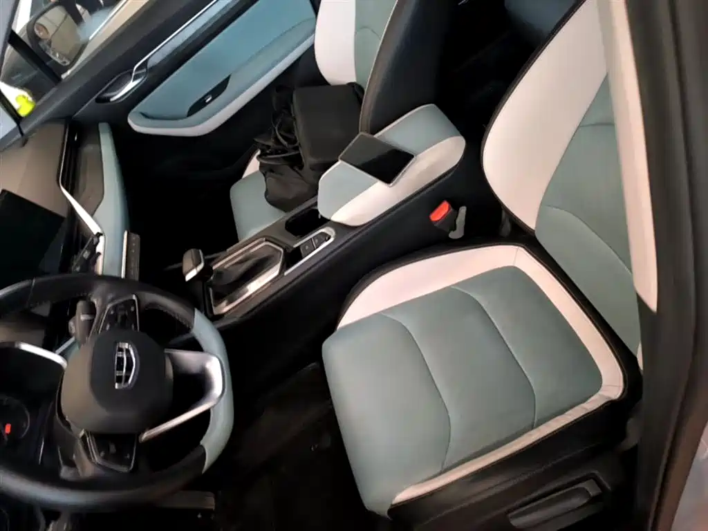 Geely Emgrand S 2022 — фото 15