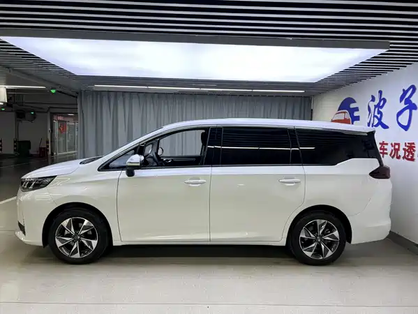 GAC Trumpchi M6 2025