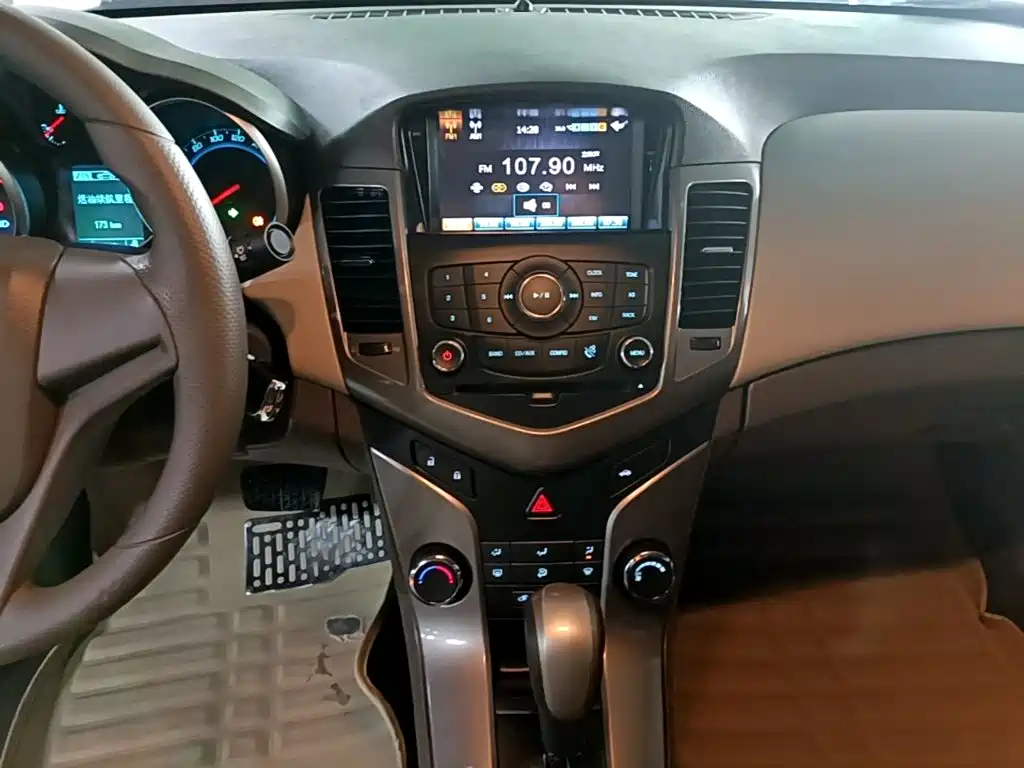 Chevrolet Cruze 2016 — фото 13