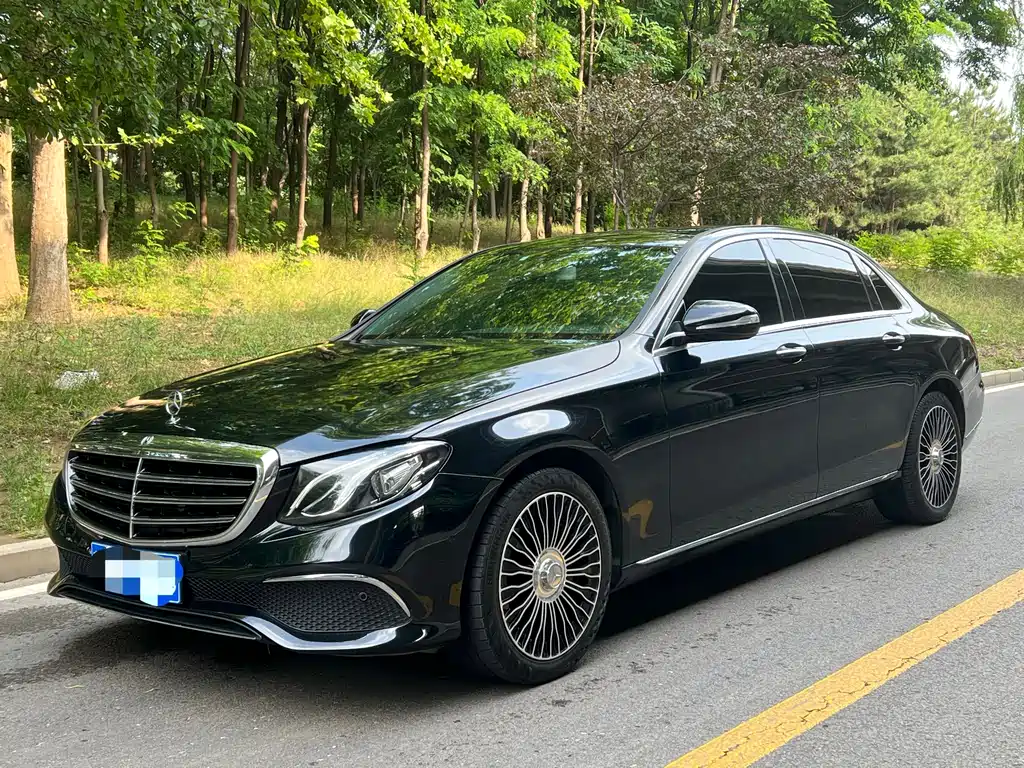 Mercedes-Benz E-Class 2017 — фото 1