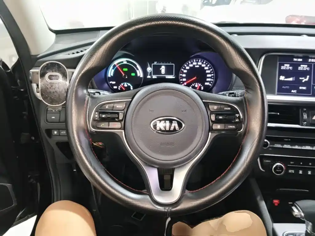 Kia K5 New Energy 2019 — фото 11