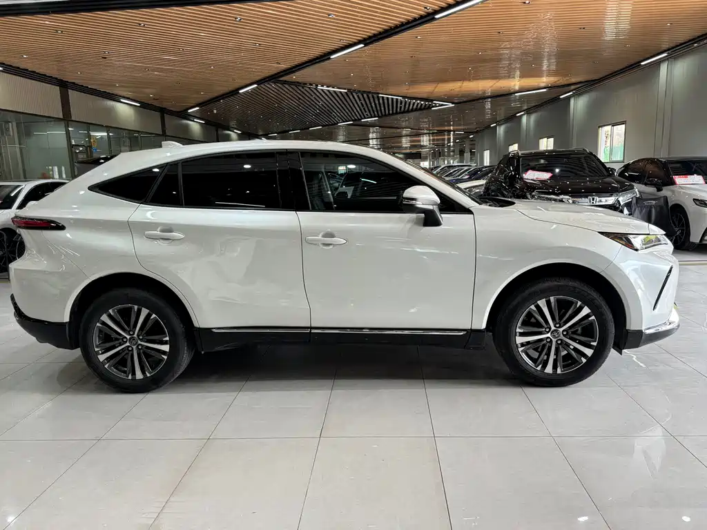 Toyota Venza 2023