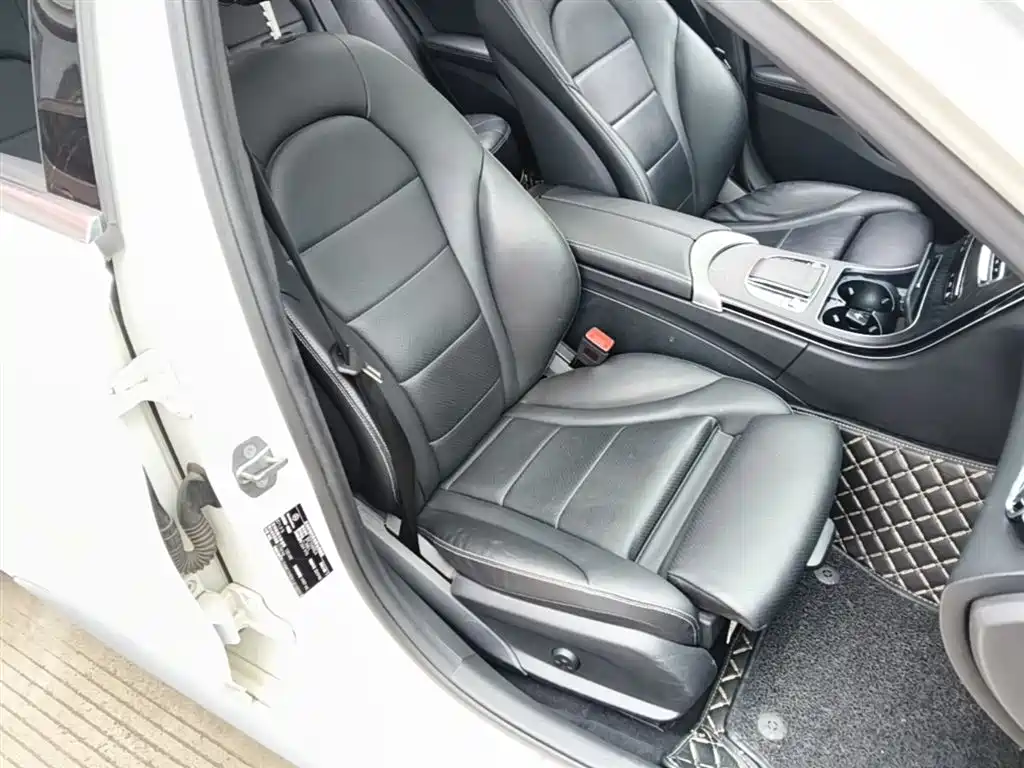 Mercedes-Benz C-Class 2020 — фото 25
