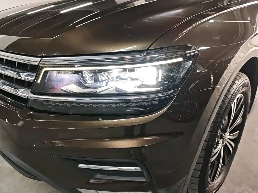 Volkswagen Tiguan L 2017 — фото 24