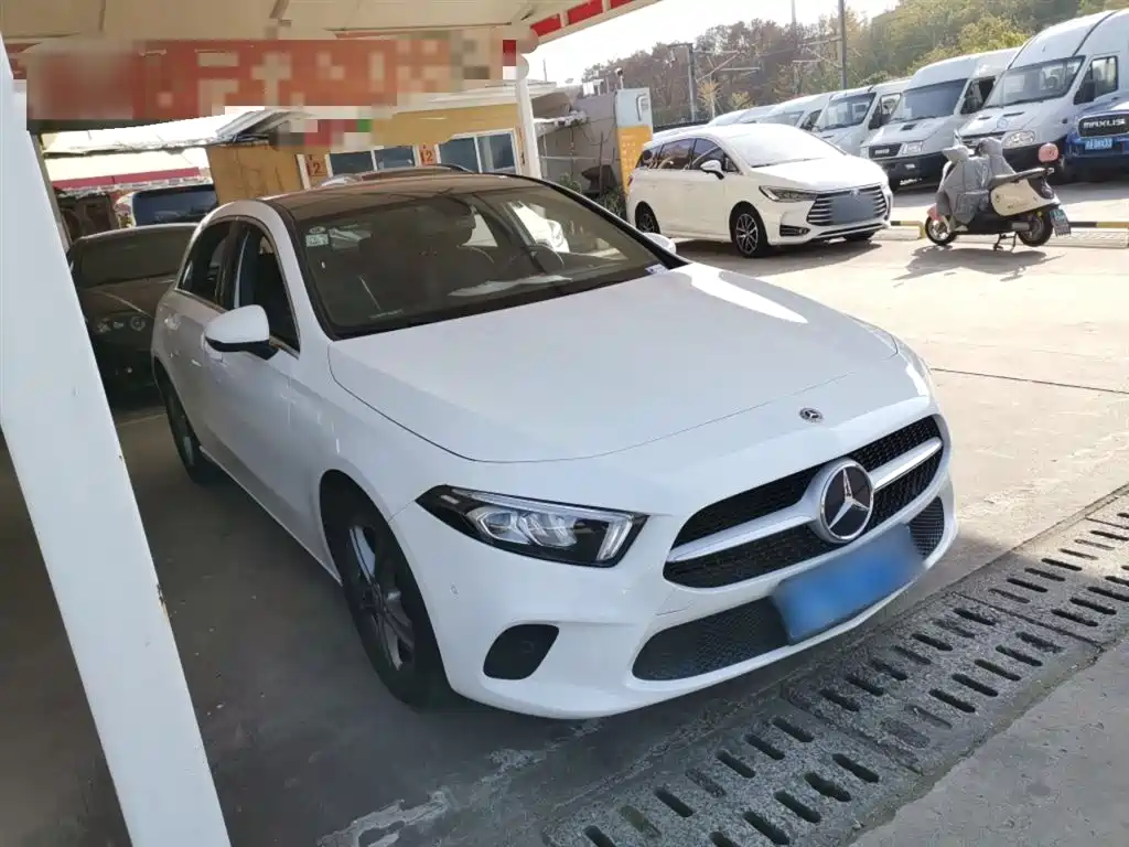 Mercedes-Benz A-Class 2019 — фото 20