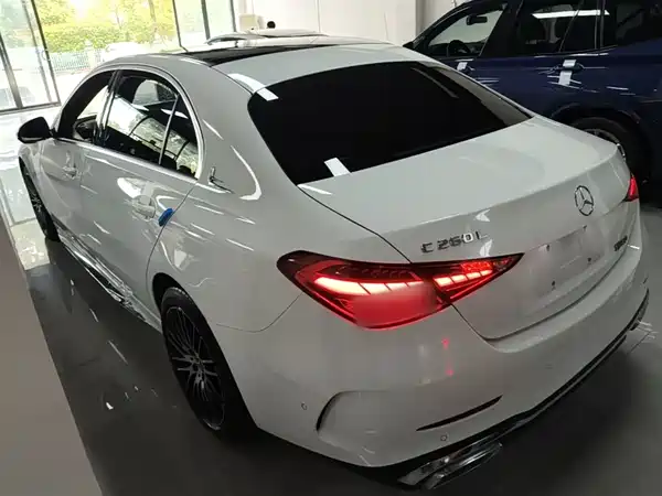 Mercedes-Benz C-Class 2023