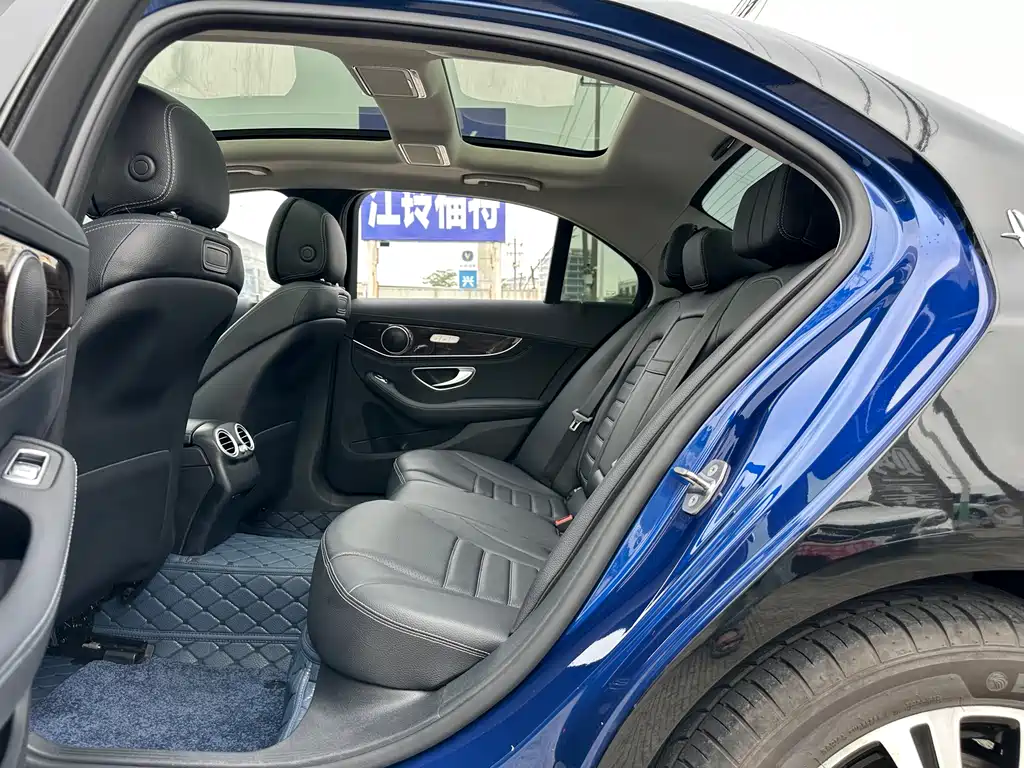 Mercedes-Benz C-Class 2017 — фото 13