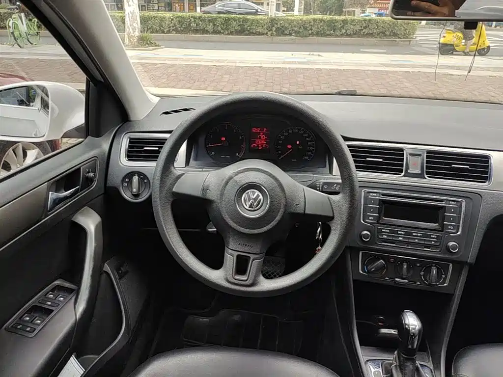 Volkswagen Santana 2015 — фото 11