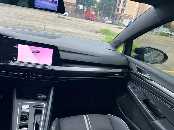 Volkswagen Golf 2023