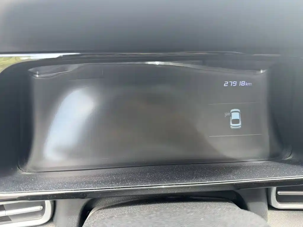Hyundai Elantra 2023 — фото 15