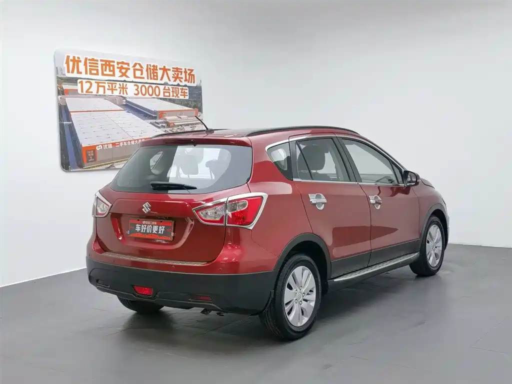 Suzuki S-Cross 2015