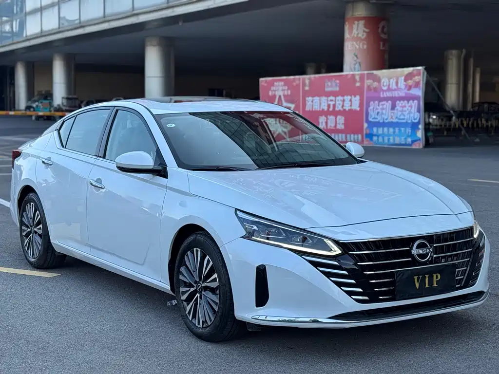 Nissan Teana 2024